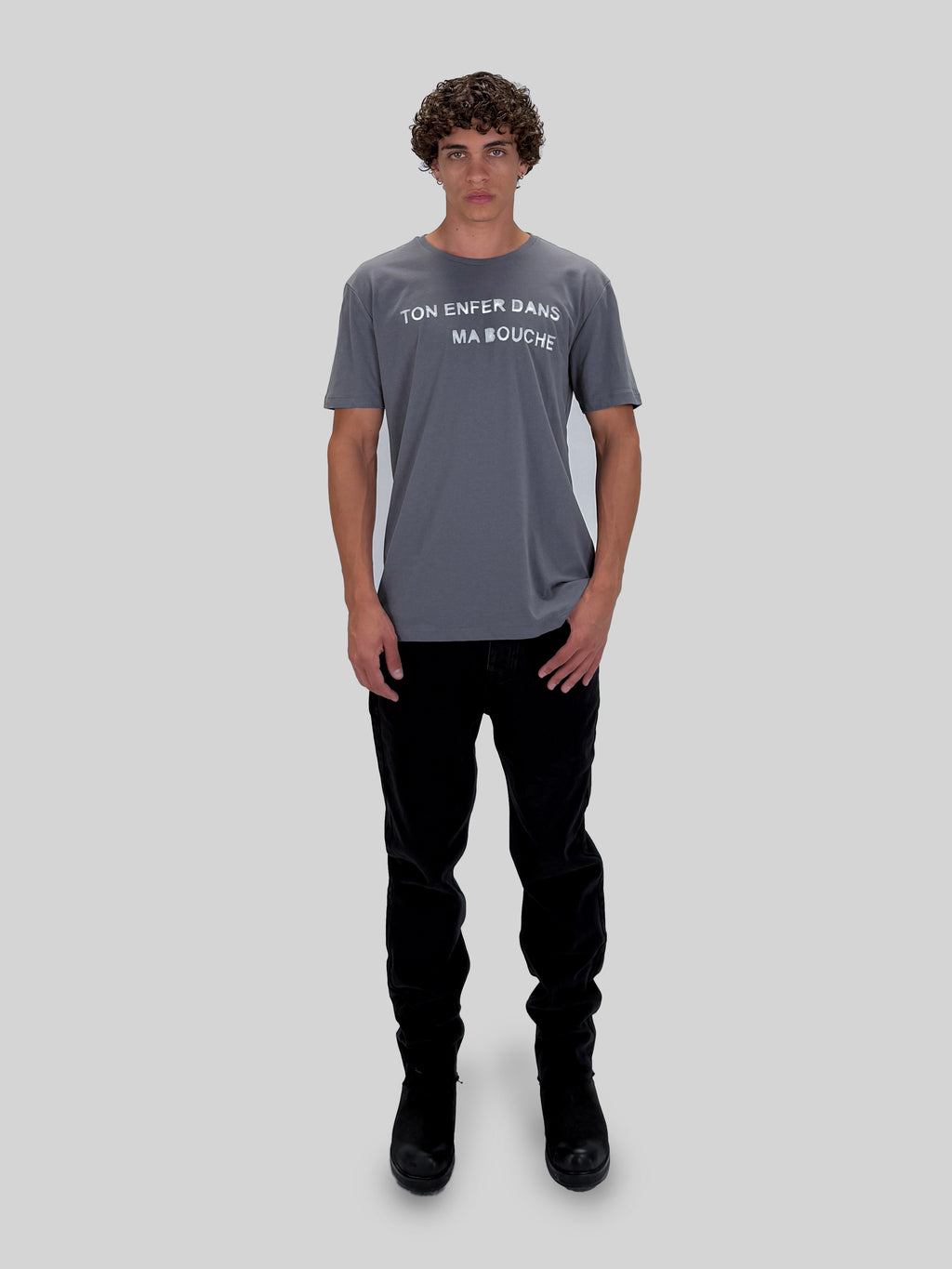 T-SHIRT - GREY