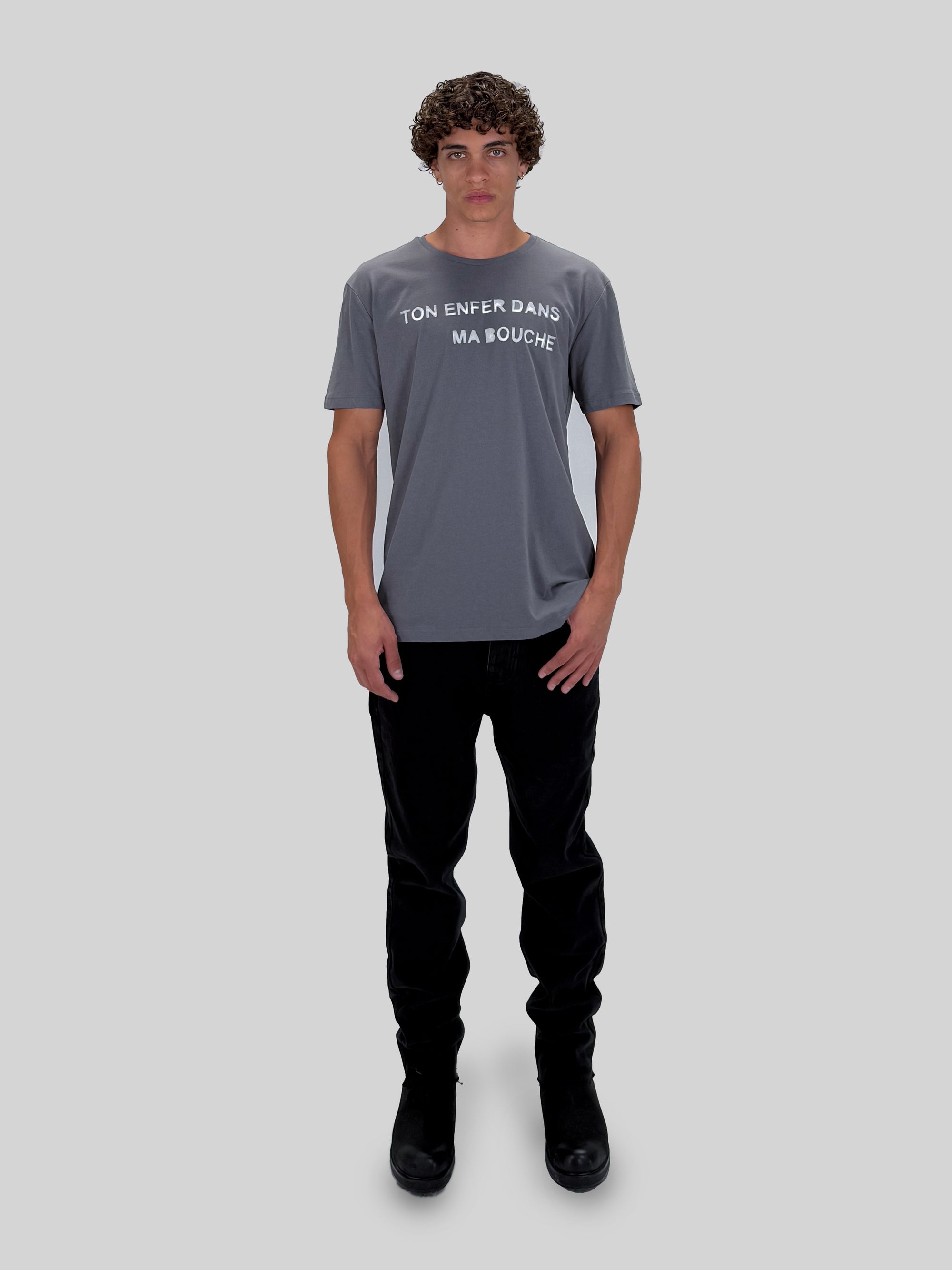 T-SHIRT - GREY
